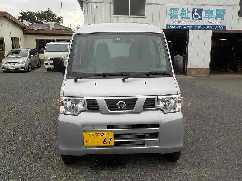 車椅子スロープ車 軽自動車 NV100 4人乗りのレンタカー 67｜ウェルレンタカー