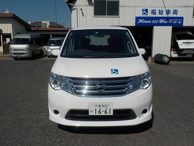 車椅子リフト車 セレナ 車椅子1台+5人=6人乗りのレンタカー 1661｜ウェルレンタカー