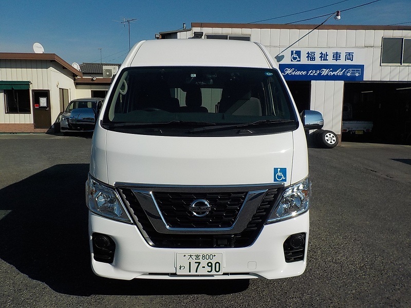 車椅子リフト車 NV350キャラバン 車椅子2台+8人=10人乗りのレンタカー 1790｜ウェルレンタカー