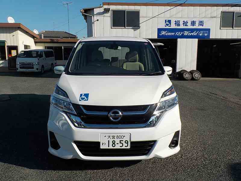 車椅子リフト車 セレナ 車椅子1台+5人=6人乗りのレンタカー 1859｜ウェルレンタカー