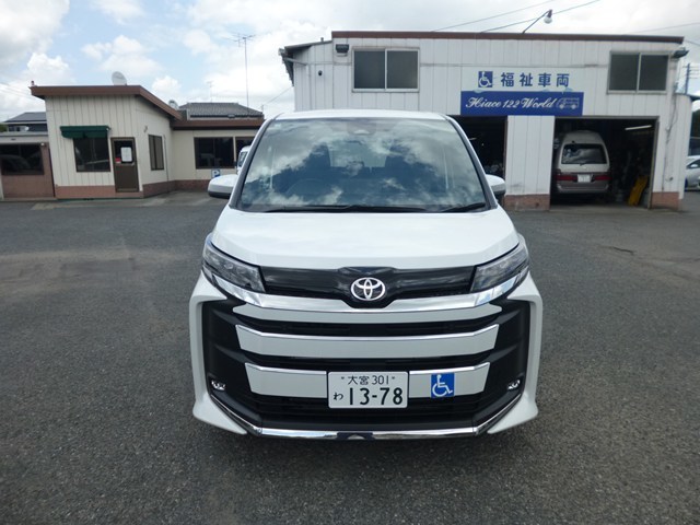 車椅子スロープ車 ノア 車椅子1台+5人=6人乗りのレンタカー 1378｜ウェルレンタカー