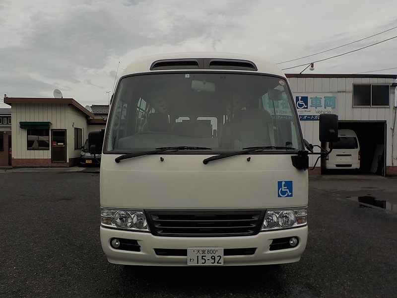 車椅子リフト車 マイクロバス リエッセ 車椅子2台+18人=20人乗りのレンタカー 1592｜ウェルレンタカー