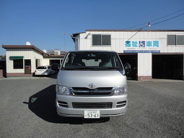  ハイエースＶ DX 3～9人乗り 1BOXバン商用車のレンタカー 5361｜ウェルレンタカー