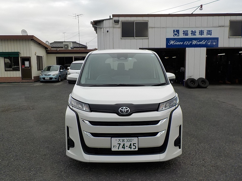 ノア 8人乗りのレンタカー 7445｜ウェルレンタカー