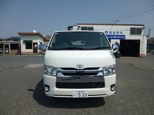  ハイエースバン 5人乗り 1BOXバン商用車のレンタカー 521｜ウェルレンタカー