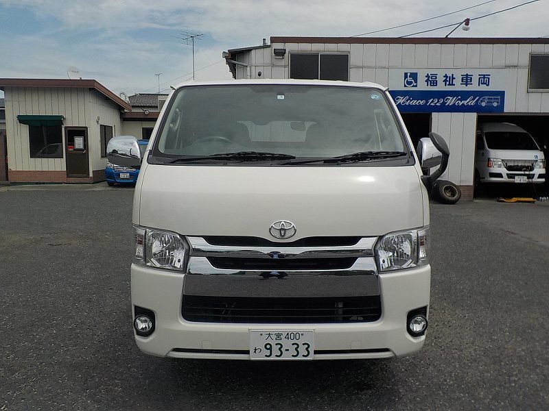  ハイエースバン 5人乗り 1BOXバン商用車のレンタカー 9333｜ウェルレンタカー