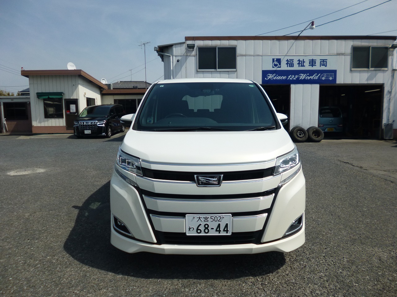 ノア 8人乗りのレンタカー 6844｜ウェルレンタカー