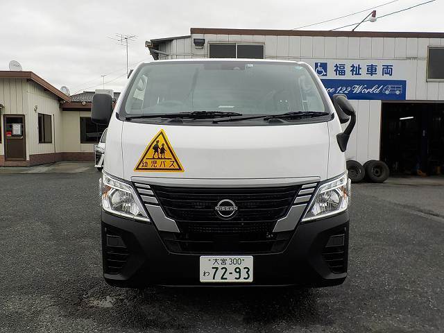 NV350 キャラバン園児バス（幼稚園バス）12人乗りのレンタカー7293｜ウェルレンタカー