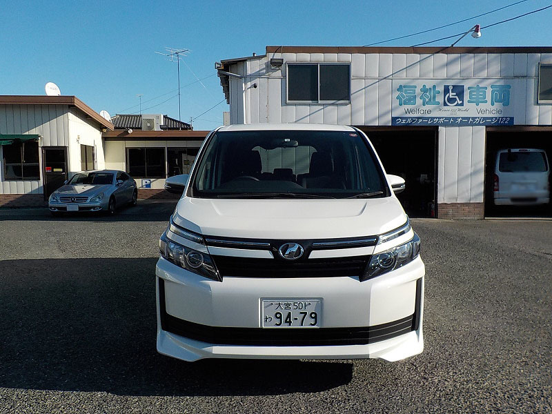 車椅子スロープ車 VOXY 車椅子1台+6人=7人乗り or 8人乗りのレンタカー 9479｜ウェルレンタカー