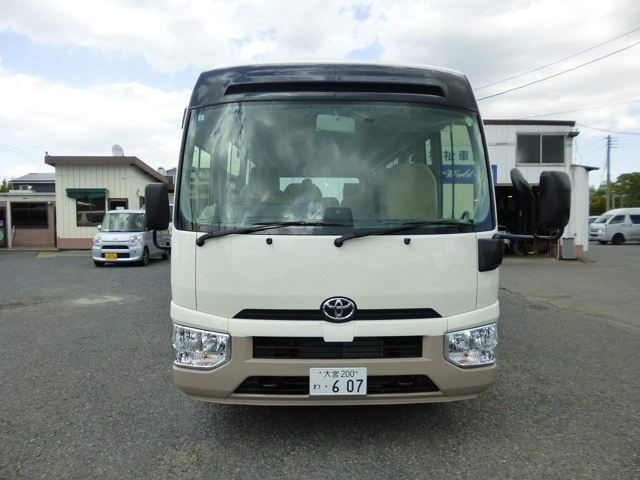 マイクロバス トヨタ コースター 29人乗りのレンタカー 457｜ウェルレンタカー