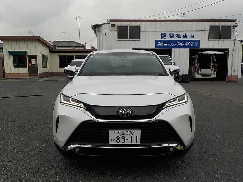 SUV ハリアー 5人乗りのレンタカー 8911｜ウェルレンタカー