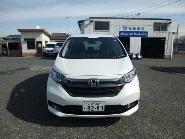 フリード 7人乗りのレンタカー 8283｜ウェルレンタカー