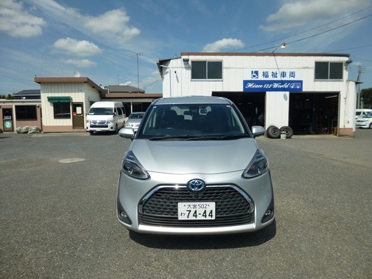 シエンタ　7人乗りのレンタカー 7444｜ウェルレンタカー