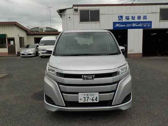 ノア 8人乗りのレンタカー 3764｜ウェルレンタカー