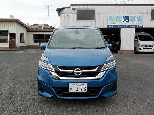 セレナ 8人乗りのレンタカー 373｜ウェルレンタカー