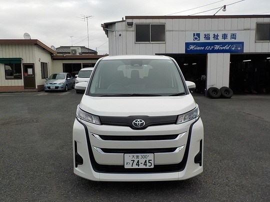 ノア 8人乗りのレンタカー 7445｜ウェルレンタカー
