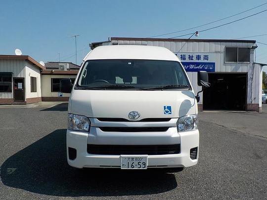 車椅子リフト車 ハイエース Ｄタイプ 車椅子2台または４台のレンタカー 1659｜ウェルレンタカー