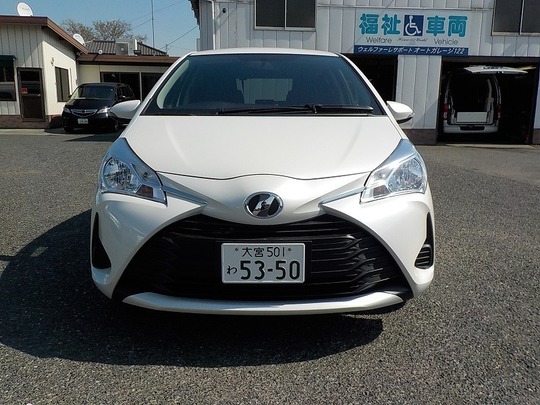コンパクトカー ヴィッツ 5人乗りのレンタカー 5350｜ウェルレンタカー