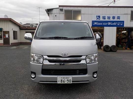  ハイエースバン 5人乗り 1BOXバン商用車のレンタカー 8690｜ウェルレンタカー