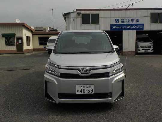 VOXY 8人乗りのレンタカー 4059｜ウェルレンタカー