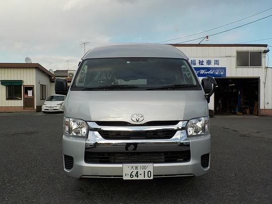  ハイエースバン 6人乗り 1BOXバン商用車のレンタカー 6410｜ウェルレンタカー