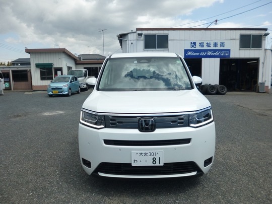 ステップワゴン 8人乗りのレンタカー 3280｜ウェルレンタカー