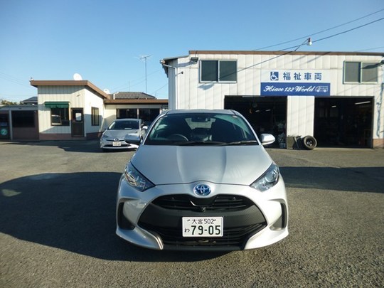 コンパクトカー ヤリス 5人乗りのレンタカー 7322｜ウェルレンタカー