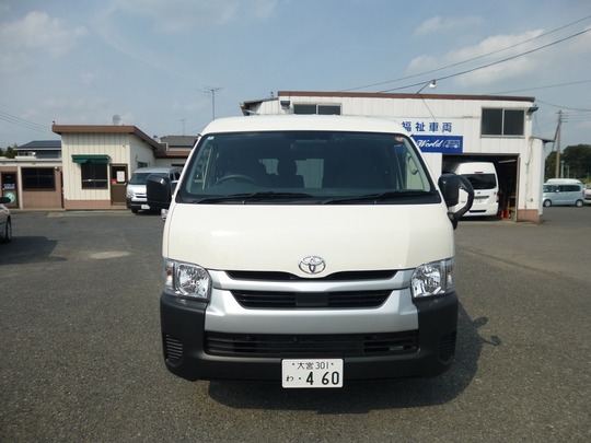 ハイエース DX 10人乗りのレンタカー 460｜ウェルレンタカー