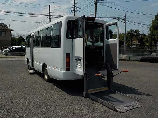 車椅子リフト車 マイクロバス シビリアン 車椅子2台+22人=24人乗りのレンタカー 1759｜ウェルレンタカー