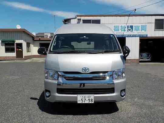  レジアスエースバンDX 6人乗り 1BOXバン商用車のレンタカー 5798｜ウェルレンタカー